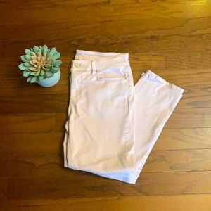 🔥🌸NWOT WHBM Slim Crop Light Pink Jeans Size 8